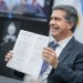 Capitanich firmó acuerdo con Nación para la pavimentación las avenidas Marconi y Nahuel Huapi