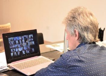 Respaldo legislativo a la reducción de aportes para empresas que empleen nuevas trabajadoras mujeres y disidencias