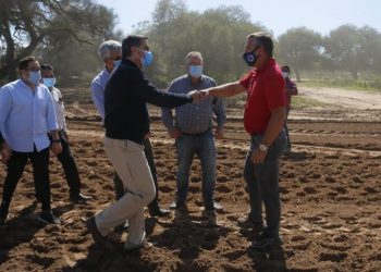 Acceso a la tierra: el gobierno entregó títulos de propiedad rural a 31 productores de General San Martín y Colonias Unidas