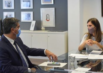 Capitanich firmó convenio para la construcción de 216 nuevas viviendas y gestionó la reactivación de otras unidades paralizadas