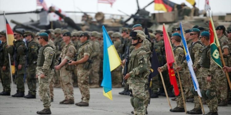Ucrania: La OTAN envía 37 000 tropas a la frontera de Ucrania con Rusia