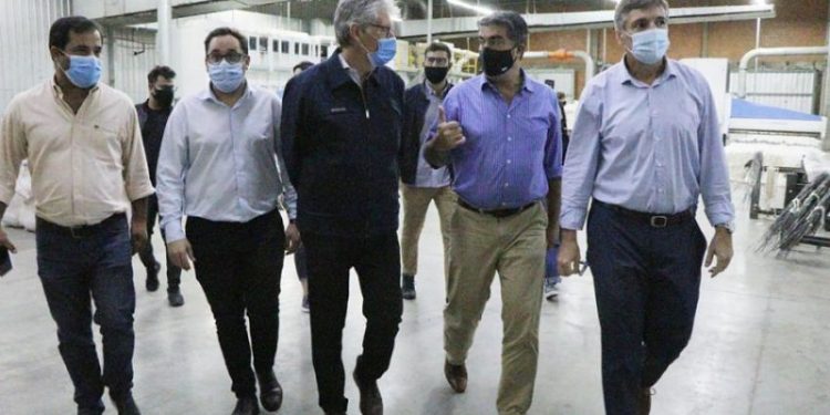 Con respaldo del gobierno, Santana Textiles amplía su capacidad instalada y genera más empleo para los chaqueños