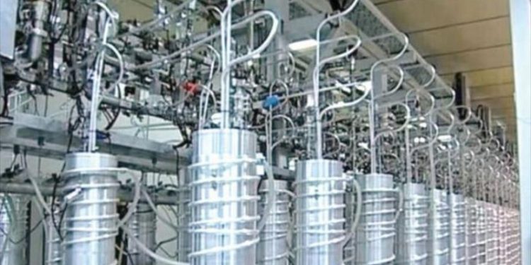 Irán inicia las pruebas de una centrifugadora de nueva generación