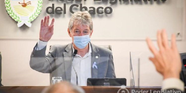 Personal de Logística  y Limpieza del Poder Legislativo recibieron indumentaria