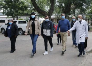Capitanich recorrió las obras de refacción integral de diversas áreas del Hospital Perrando