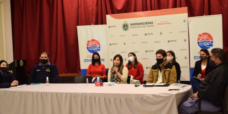Se realizó un foro virtual de educación para seguir cuidando las escuelas de Barranqueras
