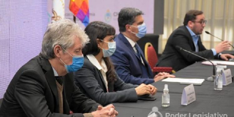 ”Es un paso importante que nos permitirá, entre todos, emprender la reconstrucción económica”, destacó Sager