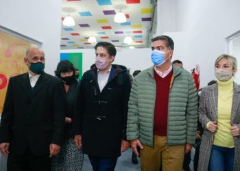 Capitanich abrió los sobres de licitación para la provisión de agua corriente y potable en Las Piedritas