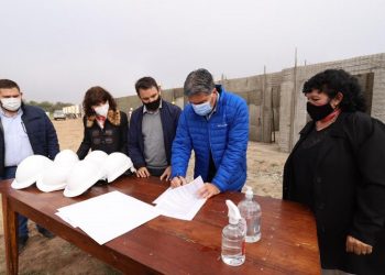 Empleo local: Capitanich recorrió la fábrica de bicicletas López Hermanos y proyectó la ampliación de su planta