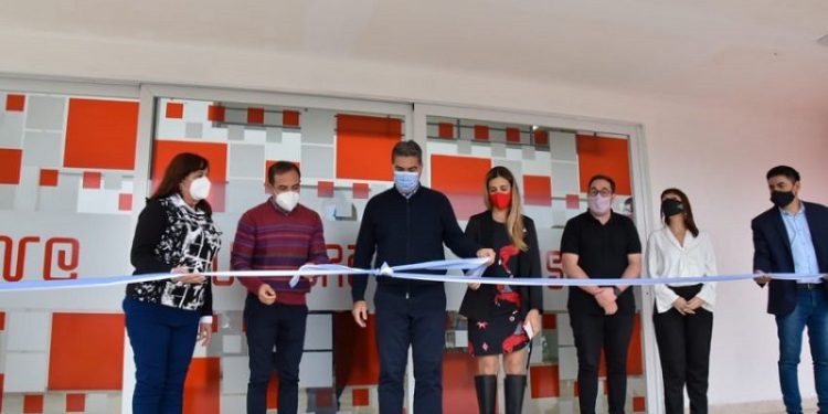 En Colonia Benítez, Capitanich inauguró más pavimento “vamos a seguir con obras en todos los municipios porque es una manera de cambiar la vida de las personas”