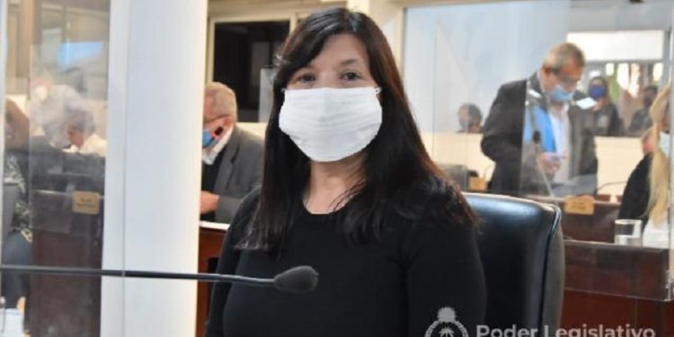Cuesta: “Debemos agradecer el compromiso de los periodistas en esta pandemia”