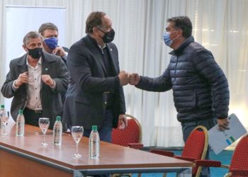 Capitanich se reunió con representantes de la Mesa Nacional de Enlace