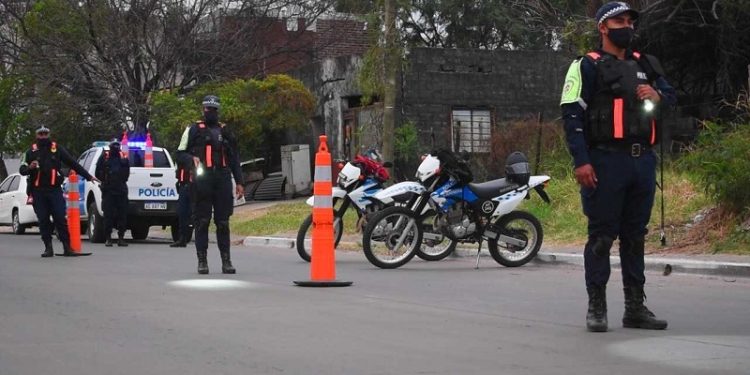 En Resistencia arrestaron a un prófugo por violencia de género que intentó pasar por un control de tránsito