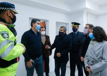 El gobierno inauguró las refacciones del destacamento de la policía caminera entre Isla del Cerrito y Antequeras