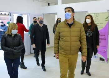Hospital Perrando: Capitanich inauguró las refacciones del sector que asiste y acompaña a mujeres embarazadas y entregó más equipamiento