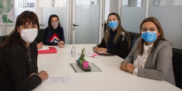 Magda Ayala en Buenos Aires mantuvo reuniones y gestiona trabajos futuros para Barranqueras