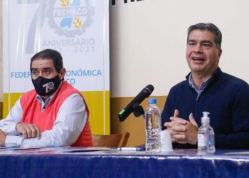 Impulso al desarrollo económico: Capitanich acordó acciones con la FECHACO y lanzó el bono “Compre Local”