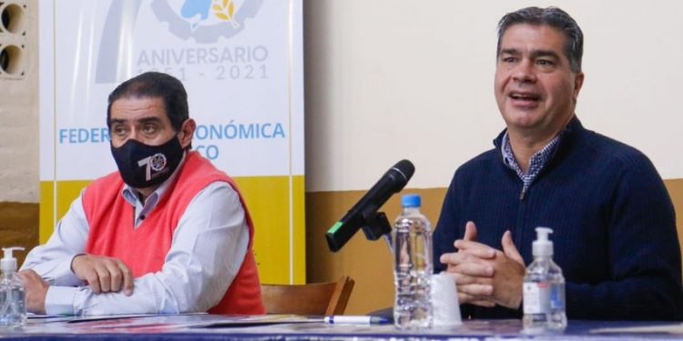 Impulso al desarrollo económico: Capitanich acordó acciones con la FECHACO y lanzó el bono “Compre Local”