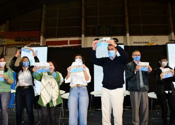 Capitanich: “Cuando nos votan a nosotros nos eligen para hacer: hechos y no palabras”