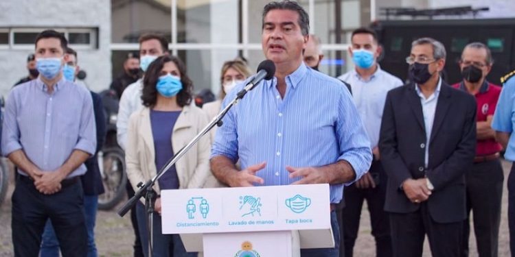Capitanich lanzó un megaoperativo de seguridad en Sáenz Peña junto a fuerzas federales: “Vamos a actuar con la dureza inapelable de la ley”, aseguró
