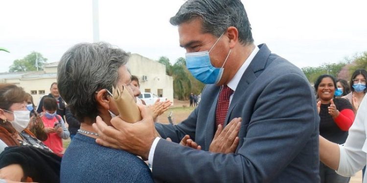 Los Frentones: el gobierno inauguró la refacción del destacamento policial de Río Muerto, El Paseo Guaycurú y la plaza central