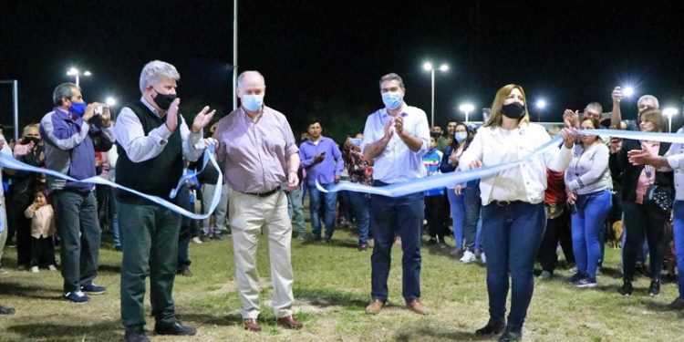 En Campo Largo Capitanich inauguró del Anfiteatro del Centenario