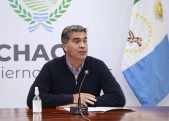 Capitanich abrió los sobres de licitación para completar la red de agua potable en Los Frentones