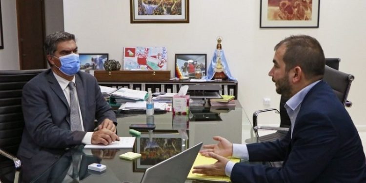Con una nutrida agenda de trabajo, Capitanich se reunió con el Defensor del Pueblo
