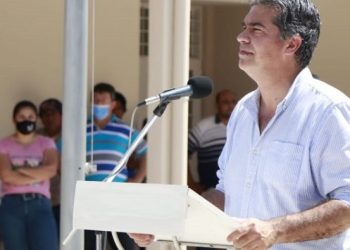 En El Sauzalito, Capitanich anunció la licitación de 150 kilómetros más de pavimento para El Impenetrable