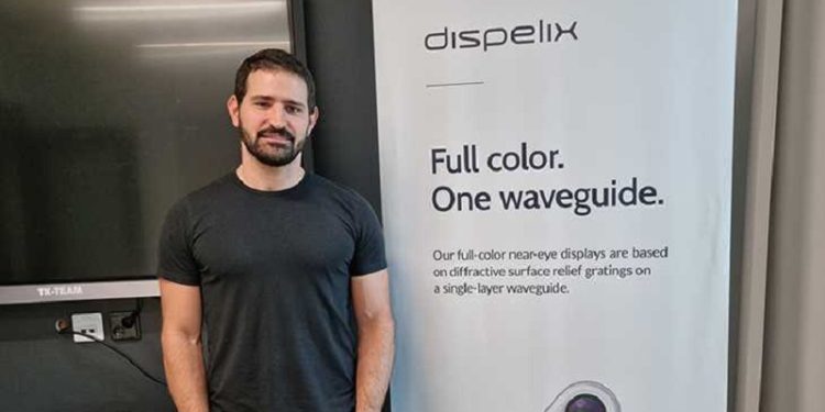 Correntino que Cayó en la universidad pública, graduado de la UNNE, desarrolla en Finlandia tecnología con física óptica