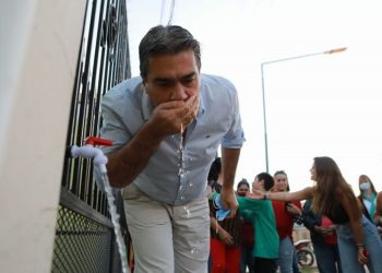 El agua potable llegó a Charata: Capitanich habilitó el primer tramo de la red en el aniversario de la localidad