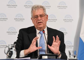 Avanzan las negociaciones con el FMI para fortalecer las reservas