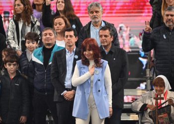 Cristina Kirchner : “Este gobierno es infinitamente mejor que lo que hubiera sido otro de Macri”