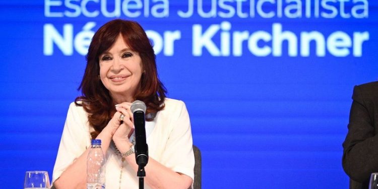 Elecciones 2023 EN VIVO: expectativa por lo que diga Cristina en Plaza de Mayo