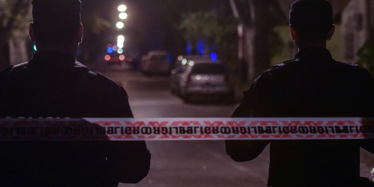 En siete horas matan a dos hombres y mayo cierra con un promedio de un crimen por día