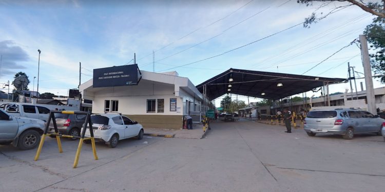 Hallaron más de 100 kilos de cocaína en un camión que llevaba bananas al Mercado Central