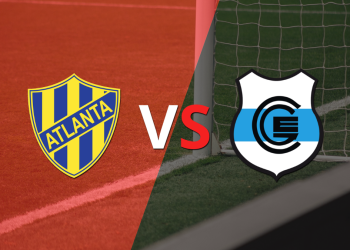 Inicia el partido en el estadio Don León Kolbowsky