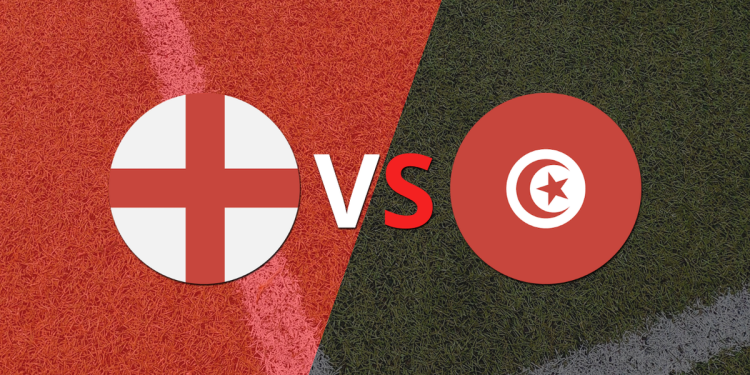 Inicia el partido entre Inglaterra y Túnez