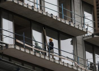 La construcción alcanzó en febrero un récord histórico de empleo registrado