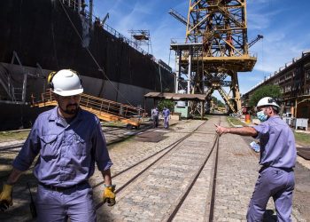 Lanzan el programa que fomenta la integración de mujeres y del colectivo LGBTI+ al Astillero Río Santiago