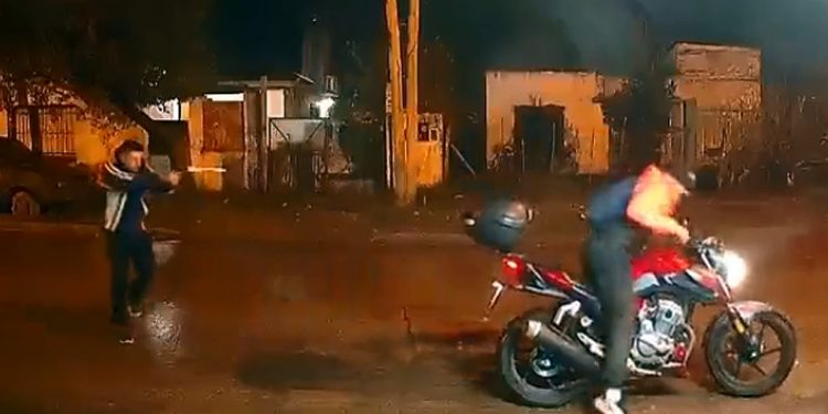 Liberan al policía que mató a presunto ladrón en Moreno: “Fue en defensa propia”, dijo