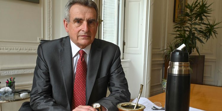 Rossi, sobre las candidaturas: “Si se da una síntesis, bienvenida. Y si no habrá PASO”
