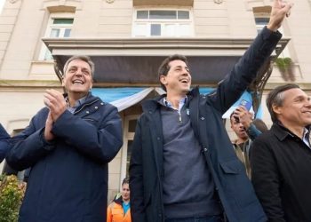 Sergio Massa y Wado de Pedro compartieron acto en Mercedes, en momentos de definiciones electorales del FdT