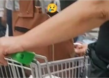TikTok: se indignó en el supermercado porque una clienta se llevó todas las ofertas y fue viral