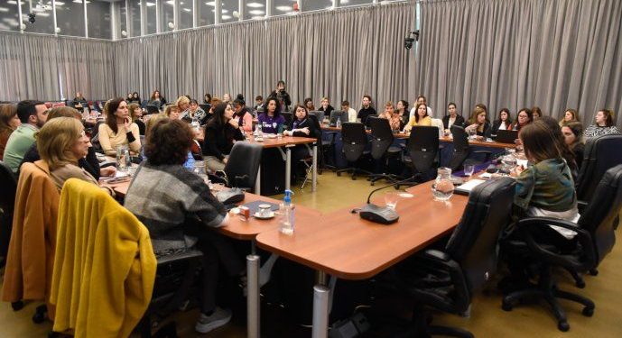 Violencia digital: un proyecto de ley busca condenar la “sextorsión”