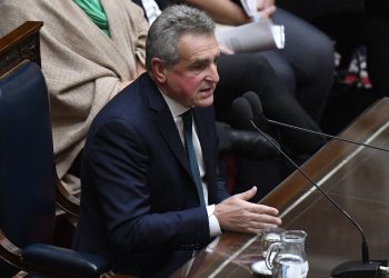 Agustín Rossi: el eslabón clave para garantizar la unidad