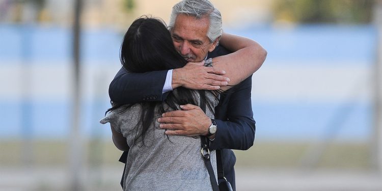 Alberto Fernández entregará en Santa Fe la vivienda 115.000 de su gestión, junto a Rossi