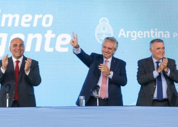 Alberto Fernández felicitó a Jaldo por el triunfo en Tucumán y cuestionó a la Corte