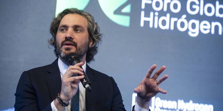 Cafiero criticó la política de Macri “arrodillado a los intereses de Trump y Bolsonaro”