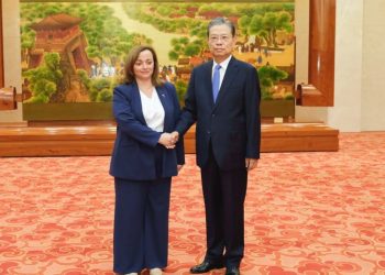 Cecilia Moreau lamentó críticas de «propios y extraños» por la gira en China